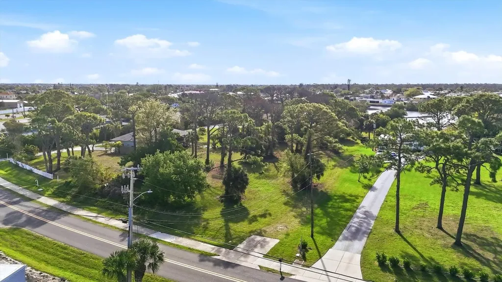 1455 Manor Road Englewood FL 34223