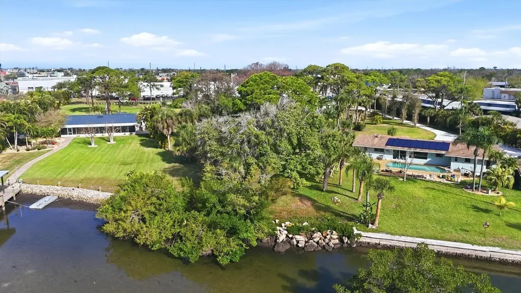 1455 Manor Road Englewood FL 34223