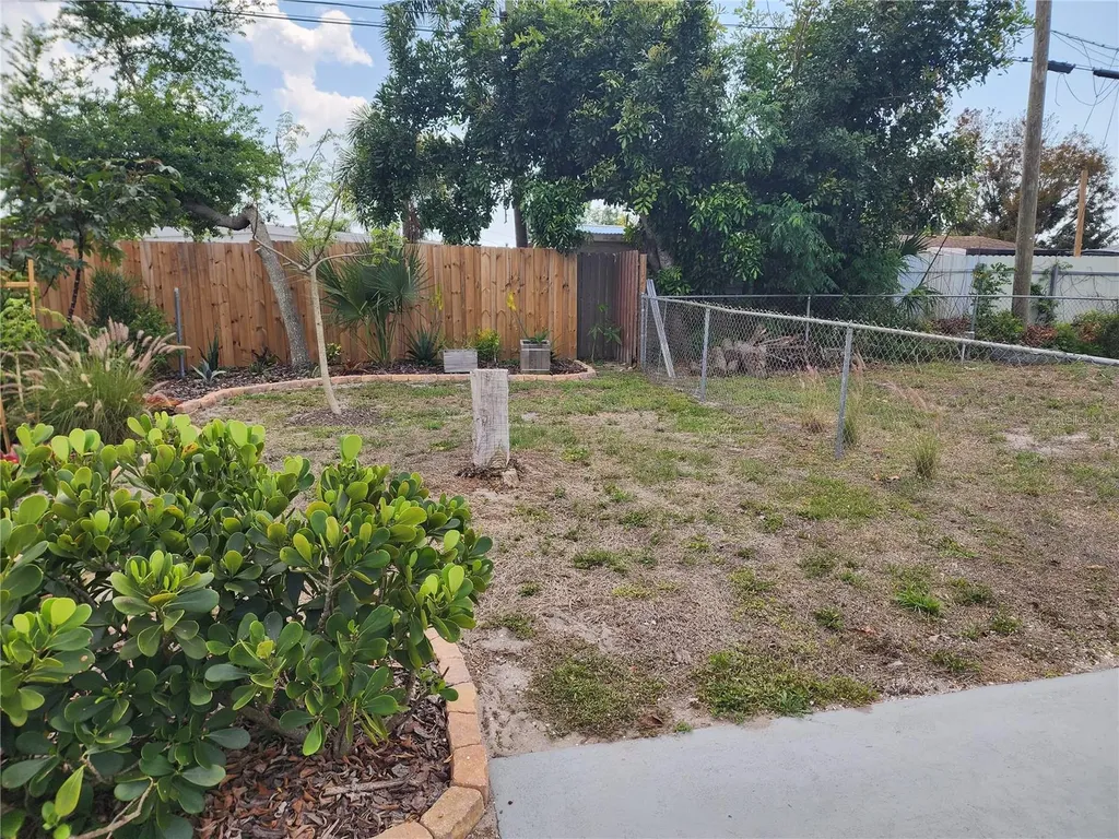 2120 Bayshore Gardens Parkway Bradenton FL 34207
