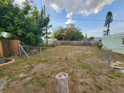 2120 Bayshore Gardens Parkway Bradenton FL 34207
