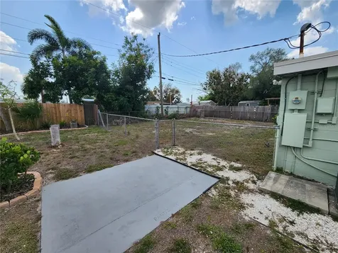 2120 Bayshore Gardens Parkway Bradenton FL 34207
