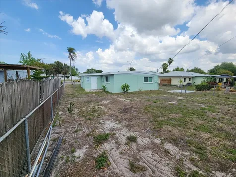 2120 Bayshore Gardens Parkway Bradenton FL 34207