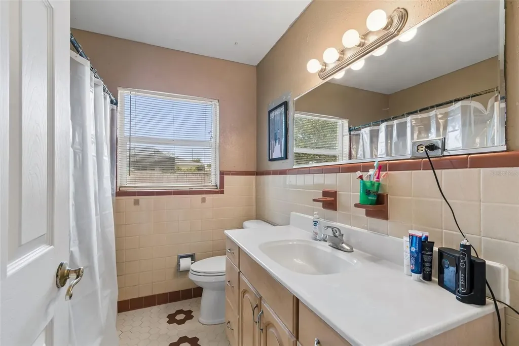 704 Brookside Drive Clearwater FL 33764