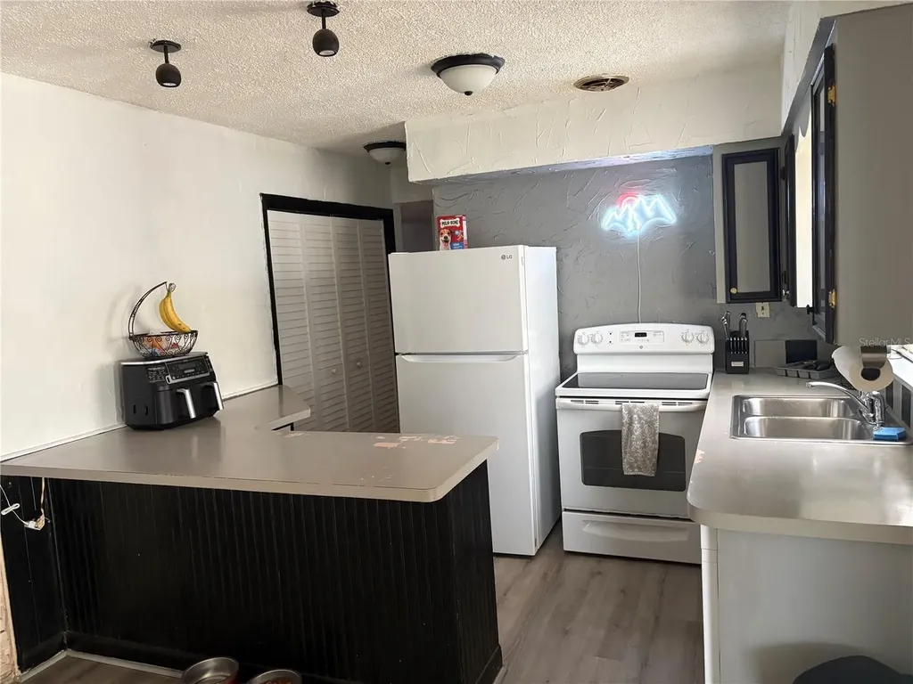 704 Brookside Drive Clearwater FL 33764