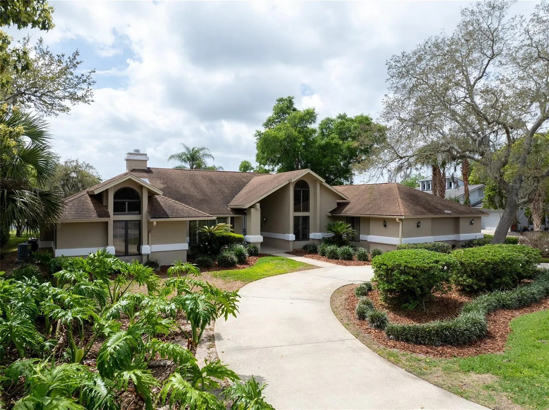 828 Sawgrass Lane New Smyrna Beach FL 32168