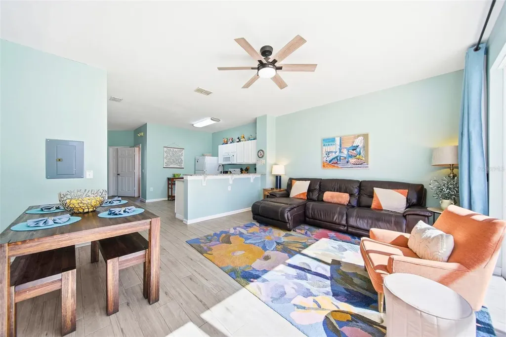 2556 Renshaw Street Kissimmee FL 34747