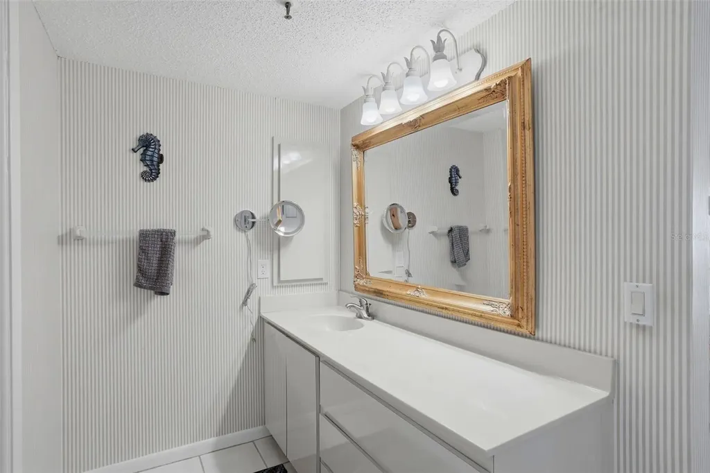 6372 Palma Del Mar Boulevard S St Petersburg FL 33715