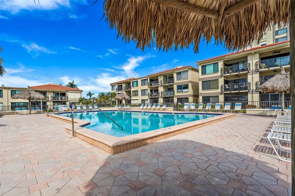 6372 Palma Del Mar Boulevard S St Petersburg FL 33715