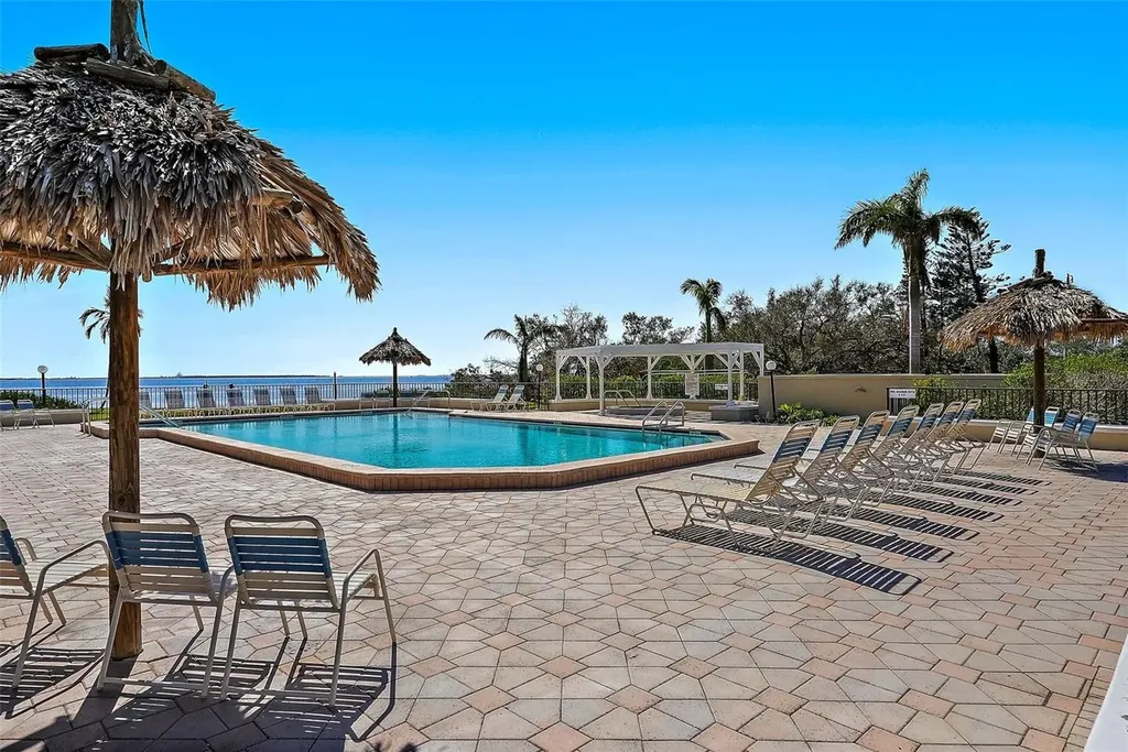 6372 Palma Del Mar Boulevard S St Petersburg FL 33715