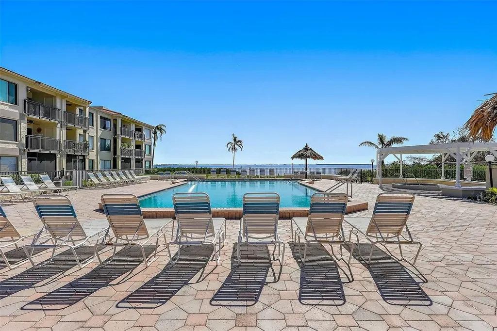 6372 Palma Del Mar Boulevard S St Petersburg FL 33715