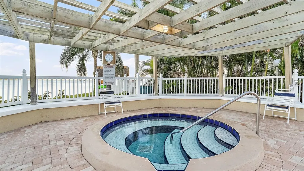 6372 Palma Del Mar Boulevard S St Petersburg FL 33715