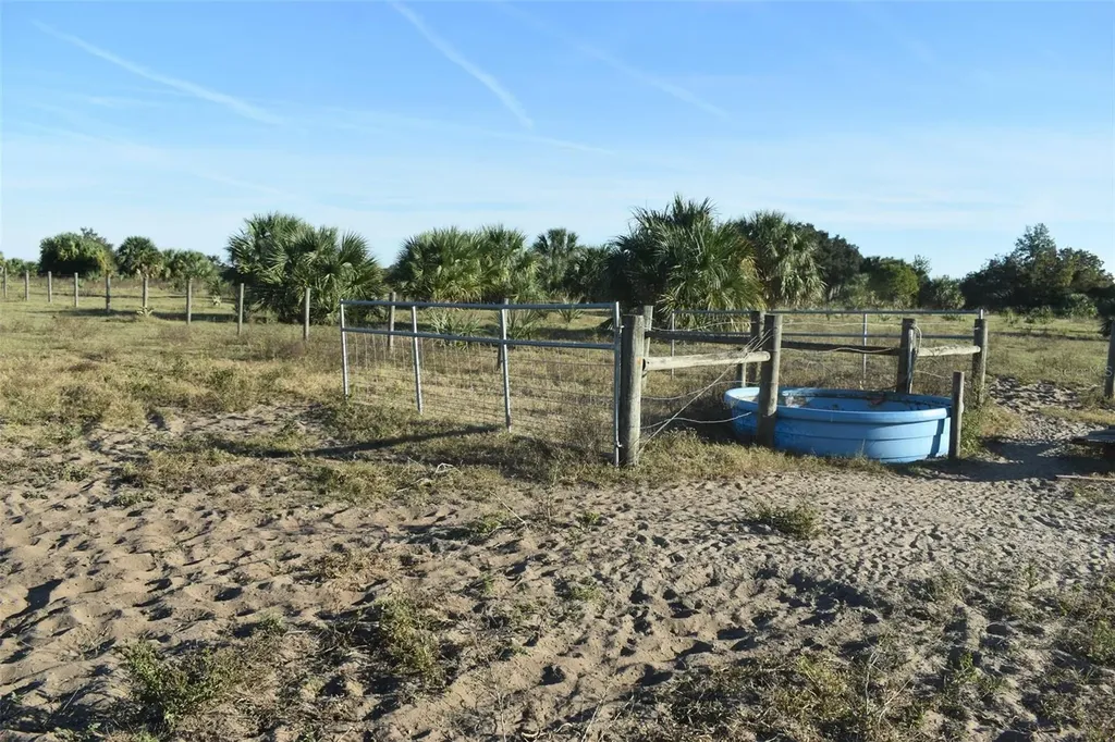 13800 County Road 450 Umatilla FL 32784