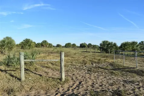 13800 County Road 450 Umatilla FL 32784