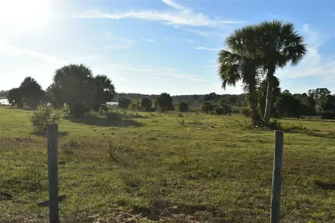 13800 County Road 450 Umatilla FL 32784