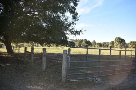 13800 County Road 450 Umatilla FL 32784