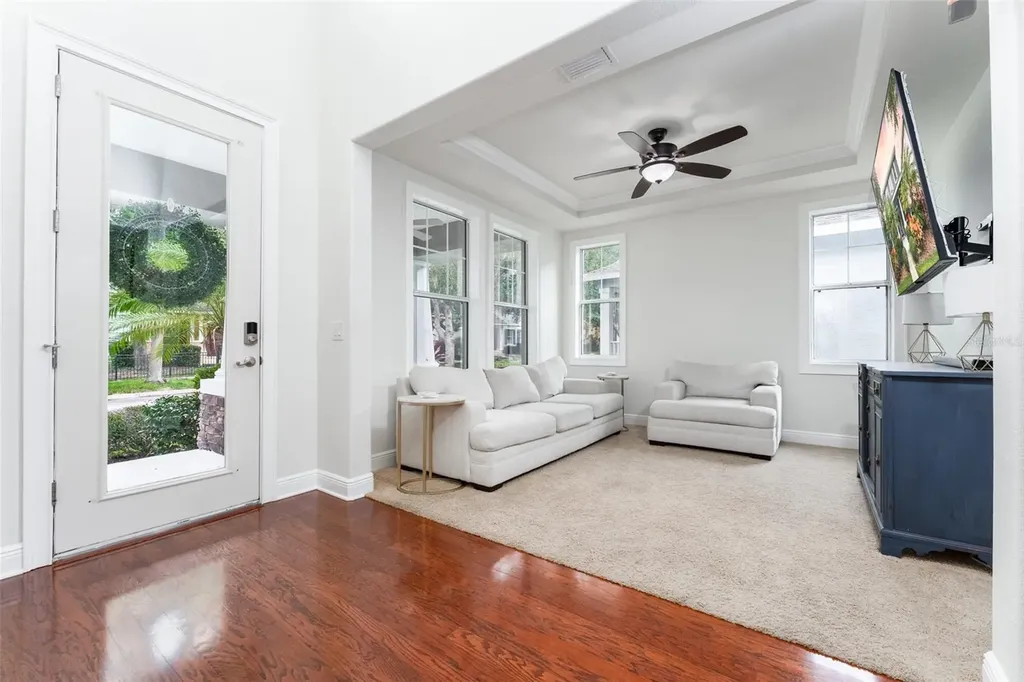 16007 Loneoak View Drive Lithia FL 33547