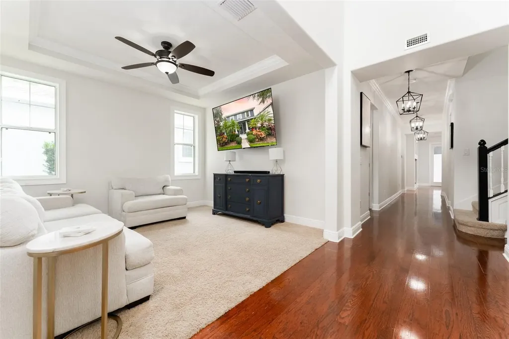 16007 Loneoak View Drive Lithia FL 33547