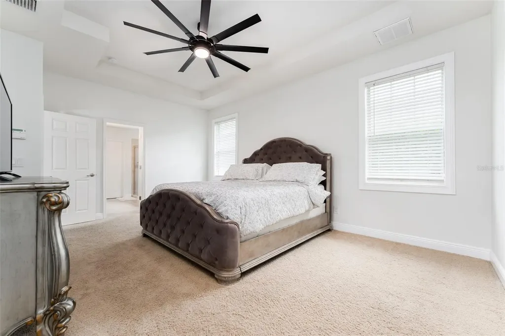 16007 Loneoak View Drive Lithia FL 33547