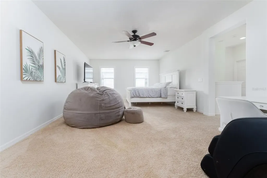 16007 Loneoak View Drive Lithia FL 33547