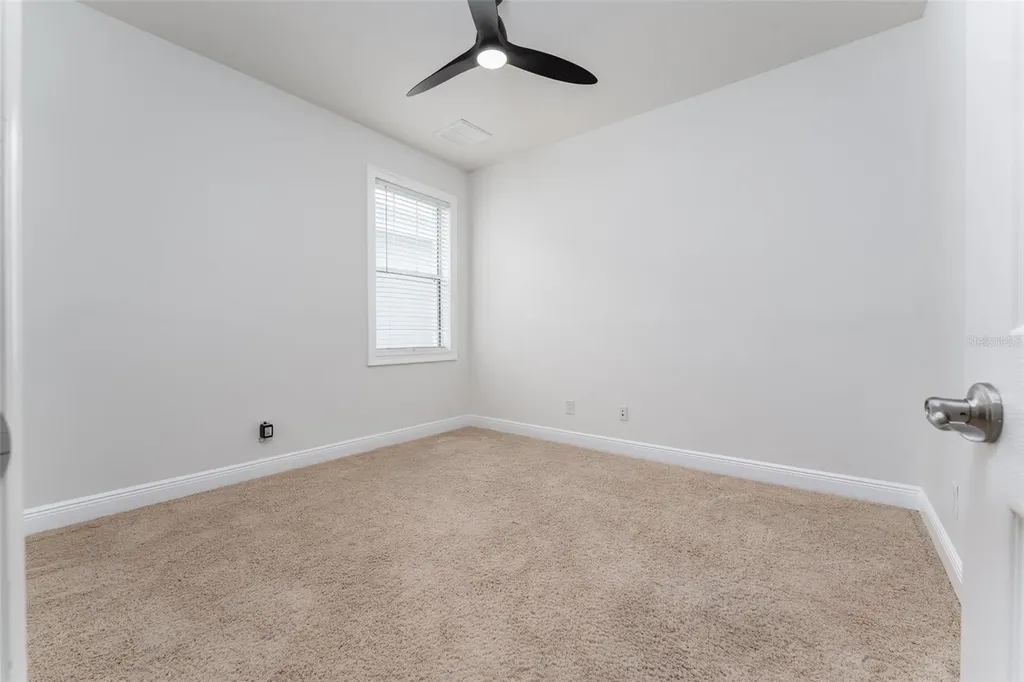 16007 Loneoak View Drive Lithia FL 33547