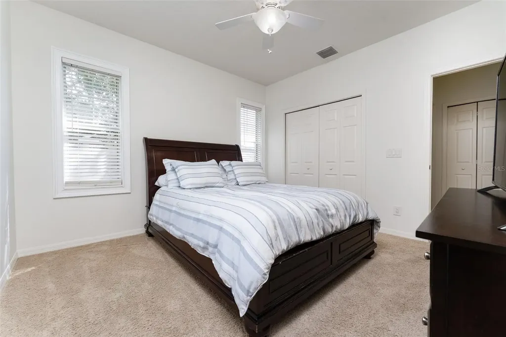 16007 Loneoak View Drive Lithia FL 33547