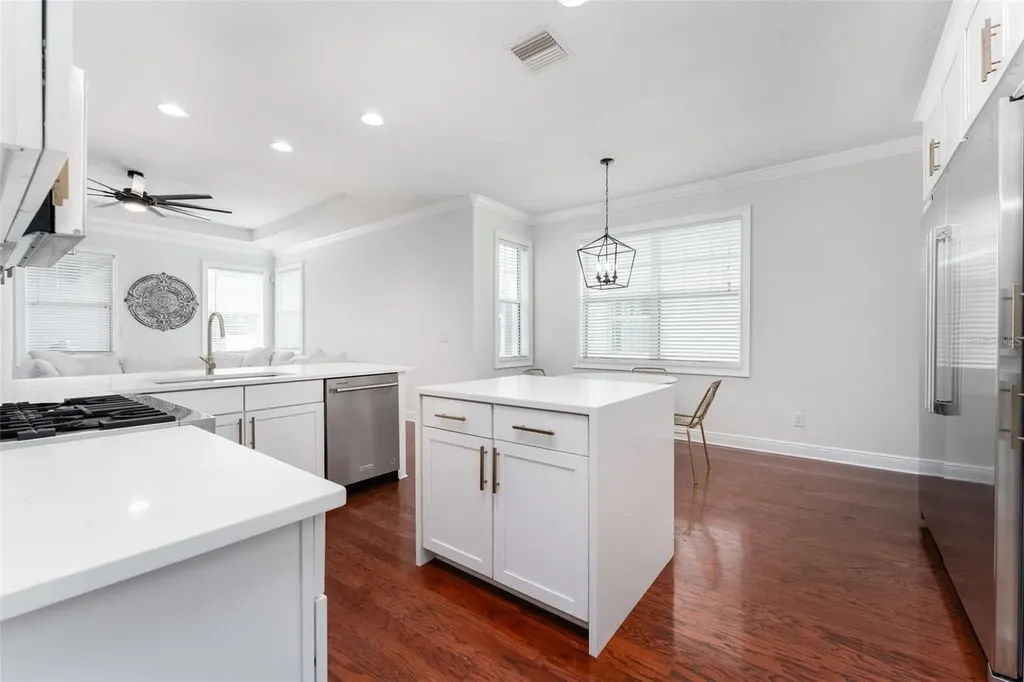 16007 Loneoak View Drive Lithia FL 33547