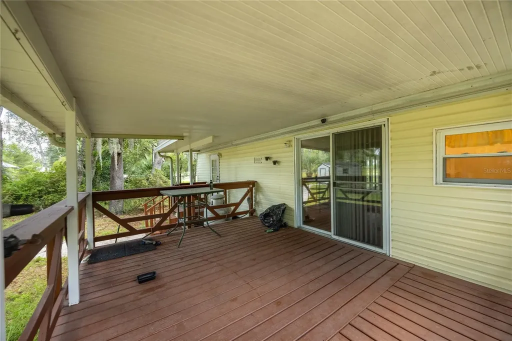 14890 SE 20th Street Morriston FL 32668