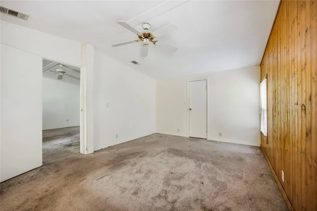14890 SE 20th Street Morriston FL 32668