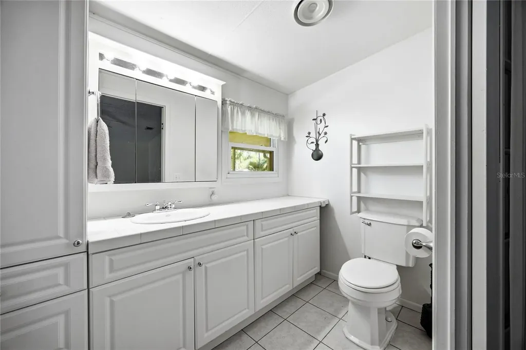 14890 SE 20th Street Morriston FL 32668