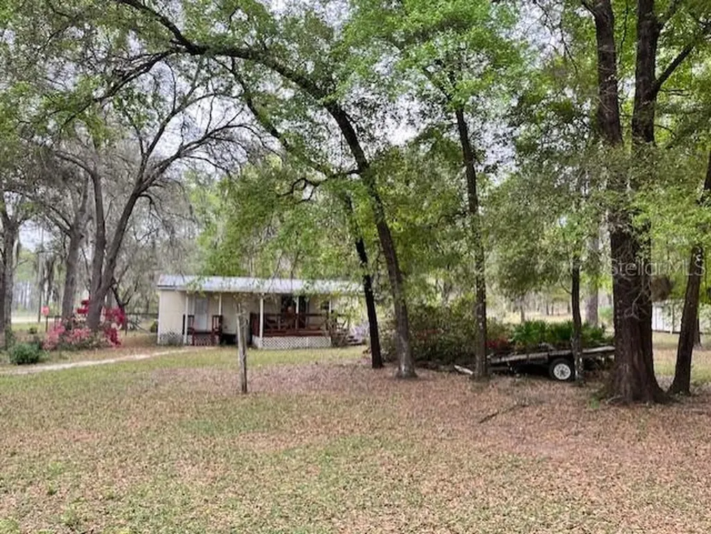 14890 SE 20th Street Morriston FL 32668