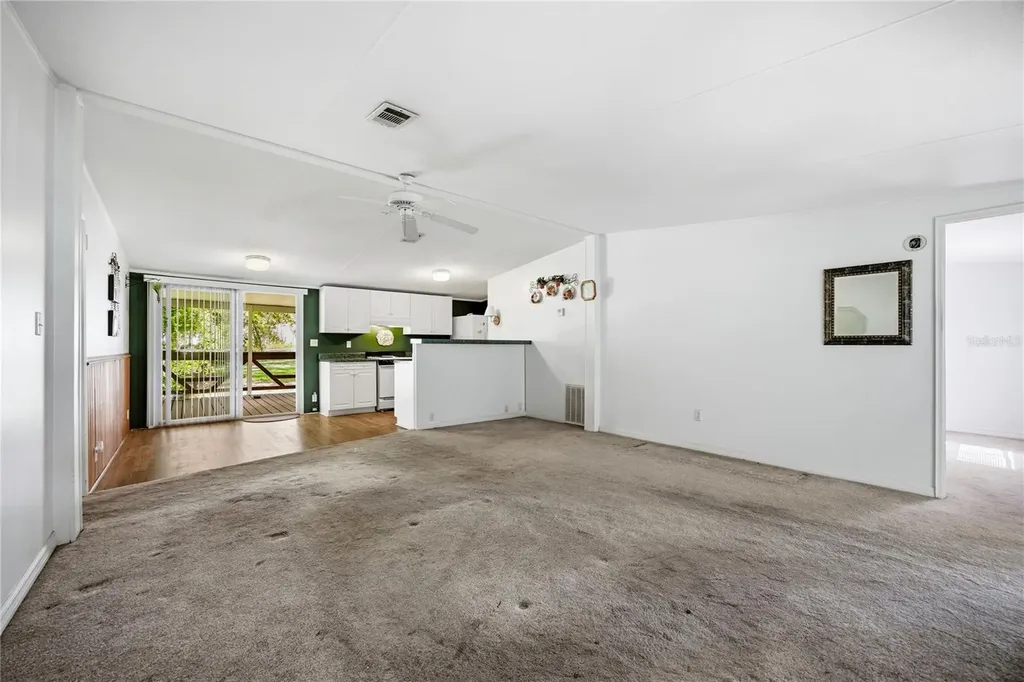 14890 SE 20th Street Morriston FL 32668
