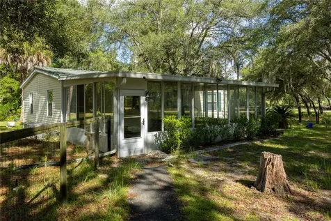 14890 SE 20th Street Morriston FL 32668
