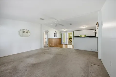 14890 SE 20th Street Morriston FL 32668