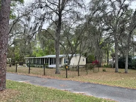 14890 SE 20th Street Morriston FL 32668