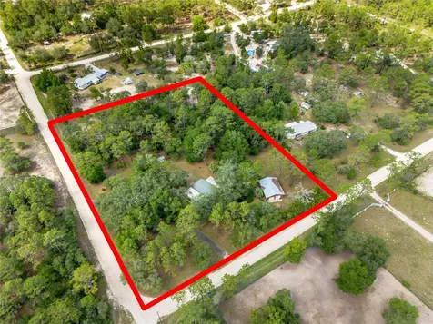 14890 SE 20th Street Morriston FL 32668