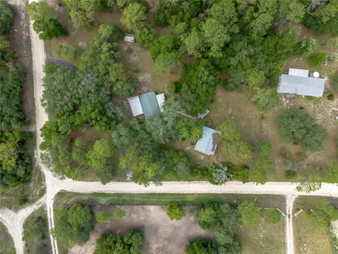 14890 SE 20th Street Morriston FL 32668
