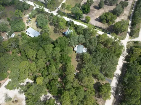 14890 SE 20th Street Morriston FL 32668