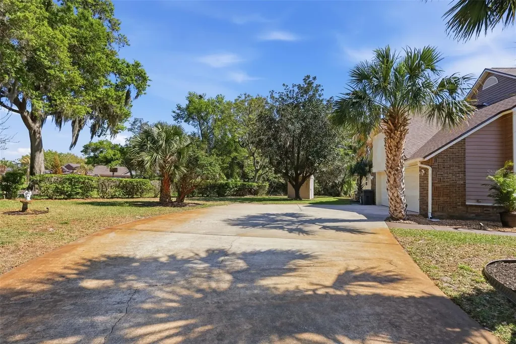 69 Spring Lake Drive Debary FL 32713
