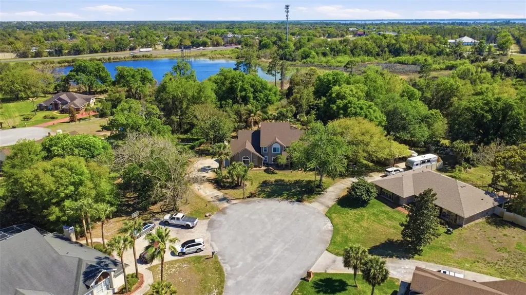 69 Spring Lake Drive Debary FL 32713