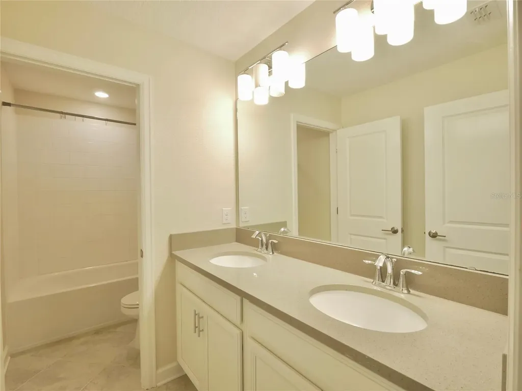 1043 Blackwolf Run Road Davenport FL 33896