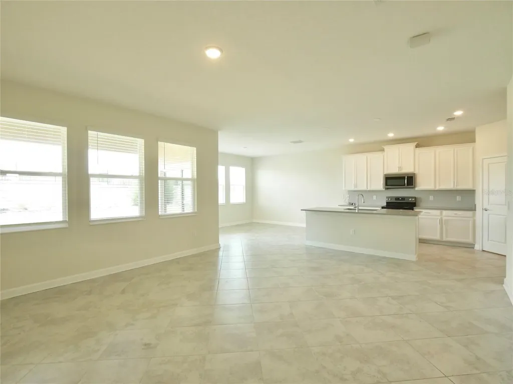 1043 Blackwolf Run Road Davenport FL 33896