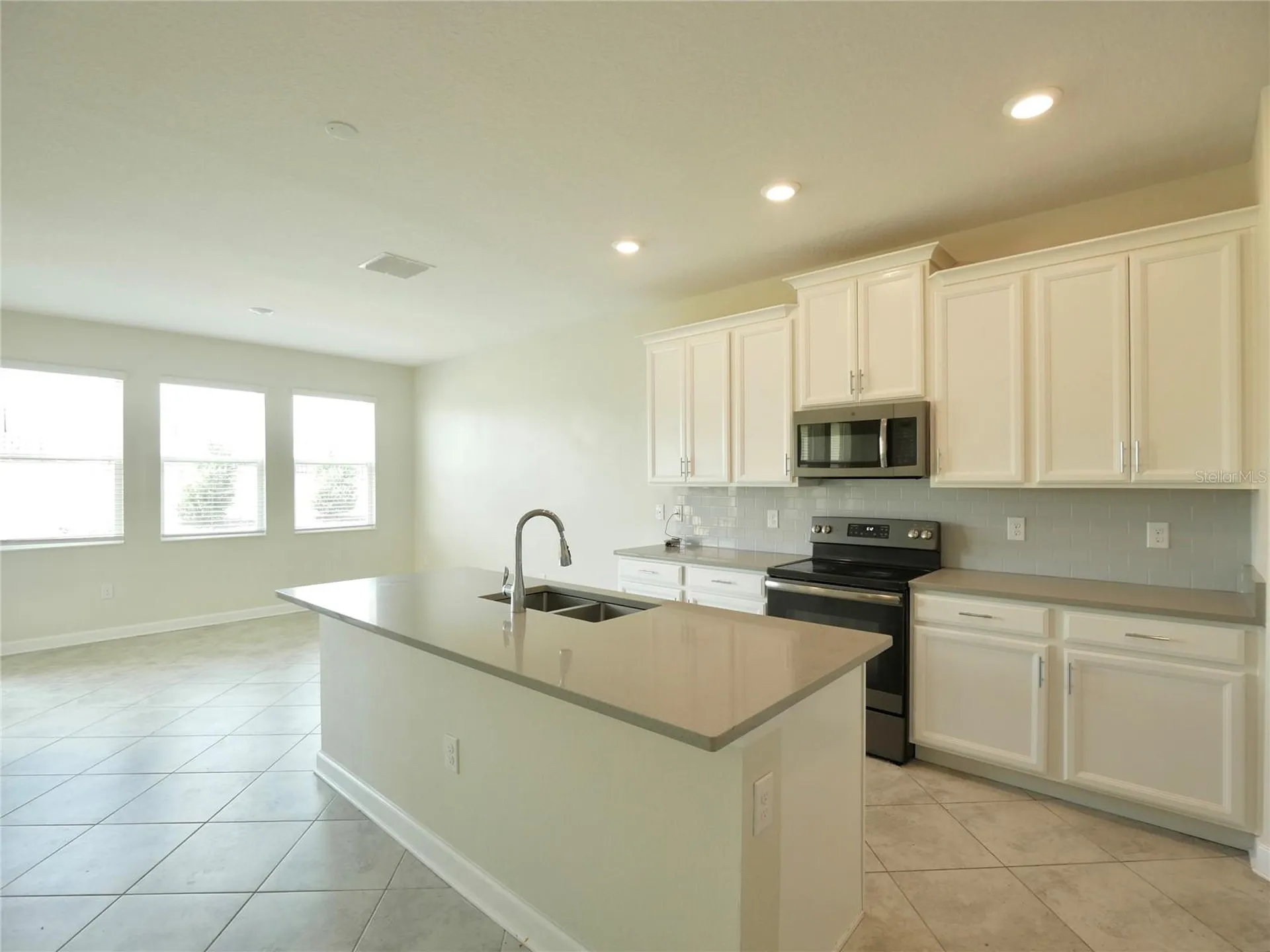 1043 Blackwolf Run Road Davenport FL 33896