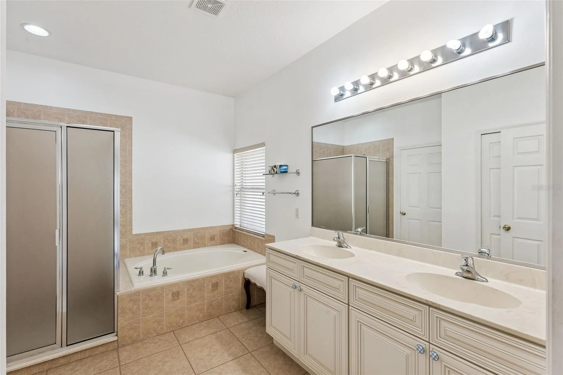 4715 Aguila Place Orlando FL 32826