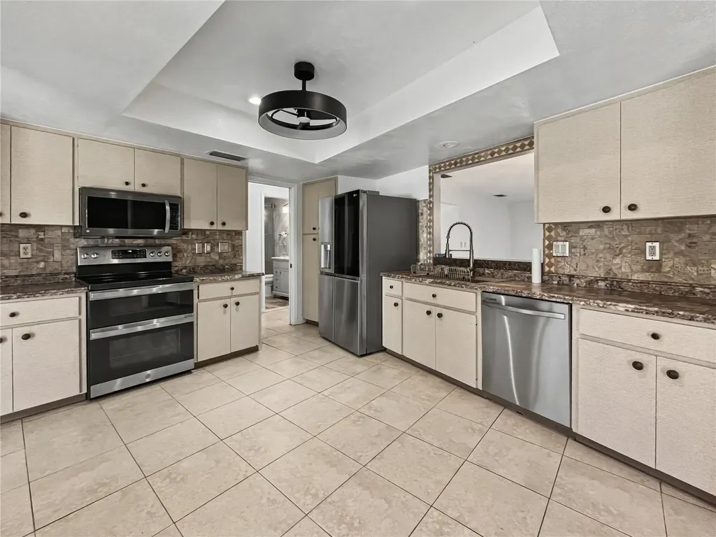 4327 Rum Cay Place Sarasota FL 34233