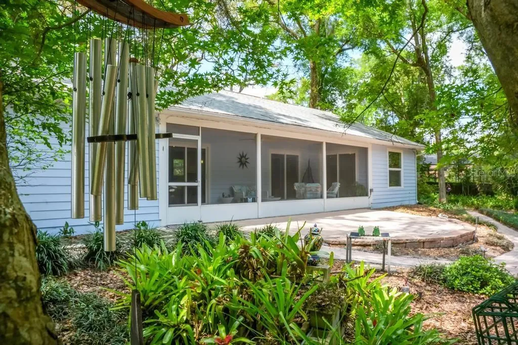 658 Clark Court Mount Dora FL 32757