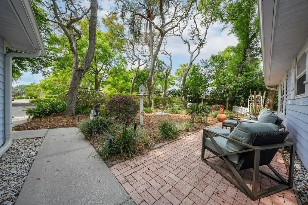 658 Clark Court Mount Dora FL 32757