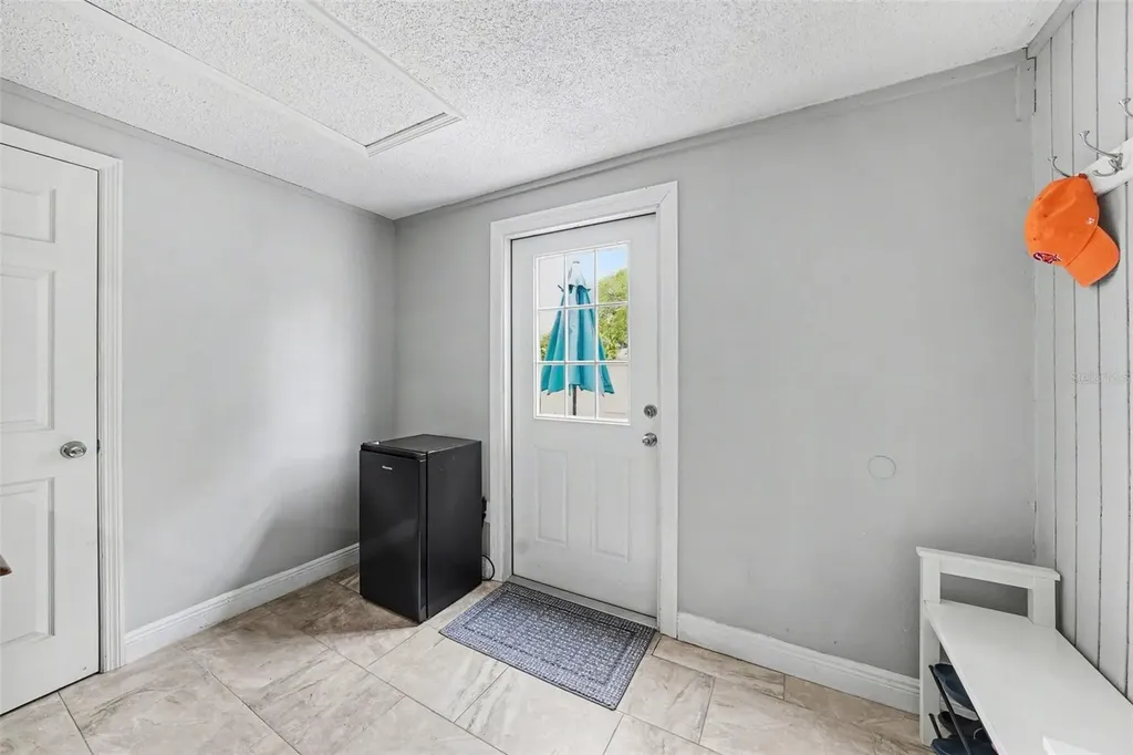 6003 S Himes Avenue Tampa FL 33611