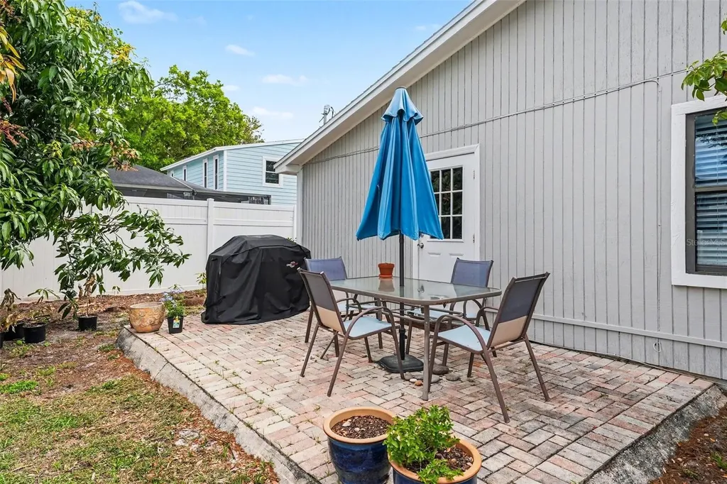6003 S Himes Avenue Tampa FL 33611
