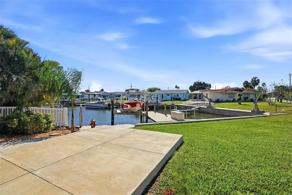 5015 Pelican Drive New Port Richey FL 34652