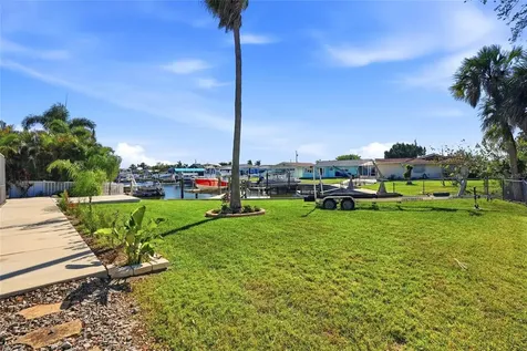 5015 Pelican Drive New Port Richey FL 34652